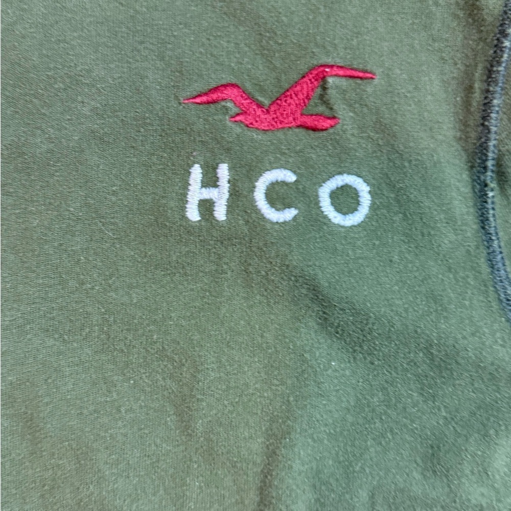 Hollister Men’s Olive Green Long Sleeve Cotton Top - Picture 2 of 4